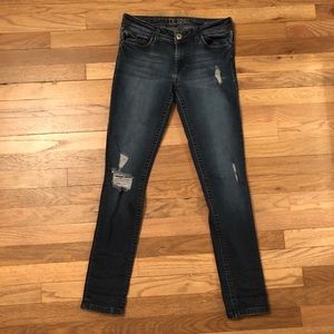 DL1961 Amanda distressed dark skinny jeans